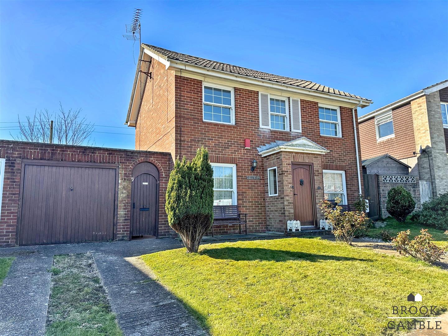 3 Bedroom House for Sale: £385,000. Filching Road in Eastbourne, East Sussex